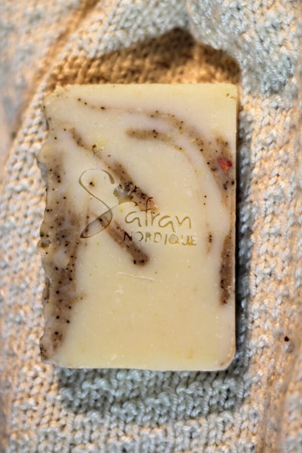 Savon artisanal "Olive & crocus" argile blanche cacao & marc de café